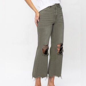 90’s style vintage crop jeans